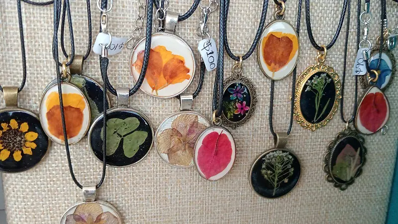 ARTESANOS-ARTE LOCAL